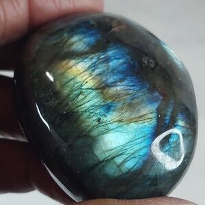 Labradorite Palm Stone | Protective & Transformative Energy for Intuition